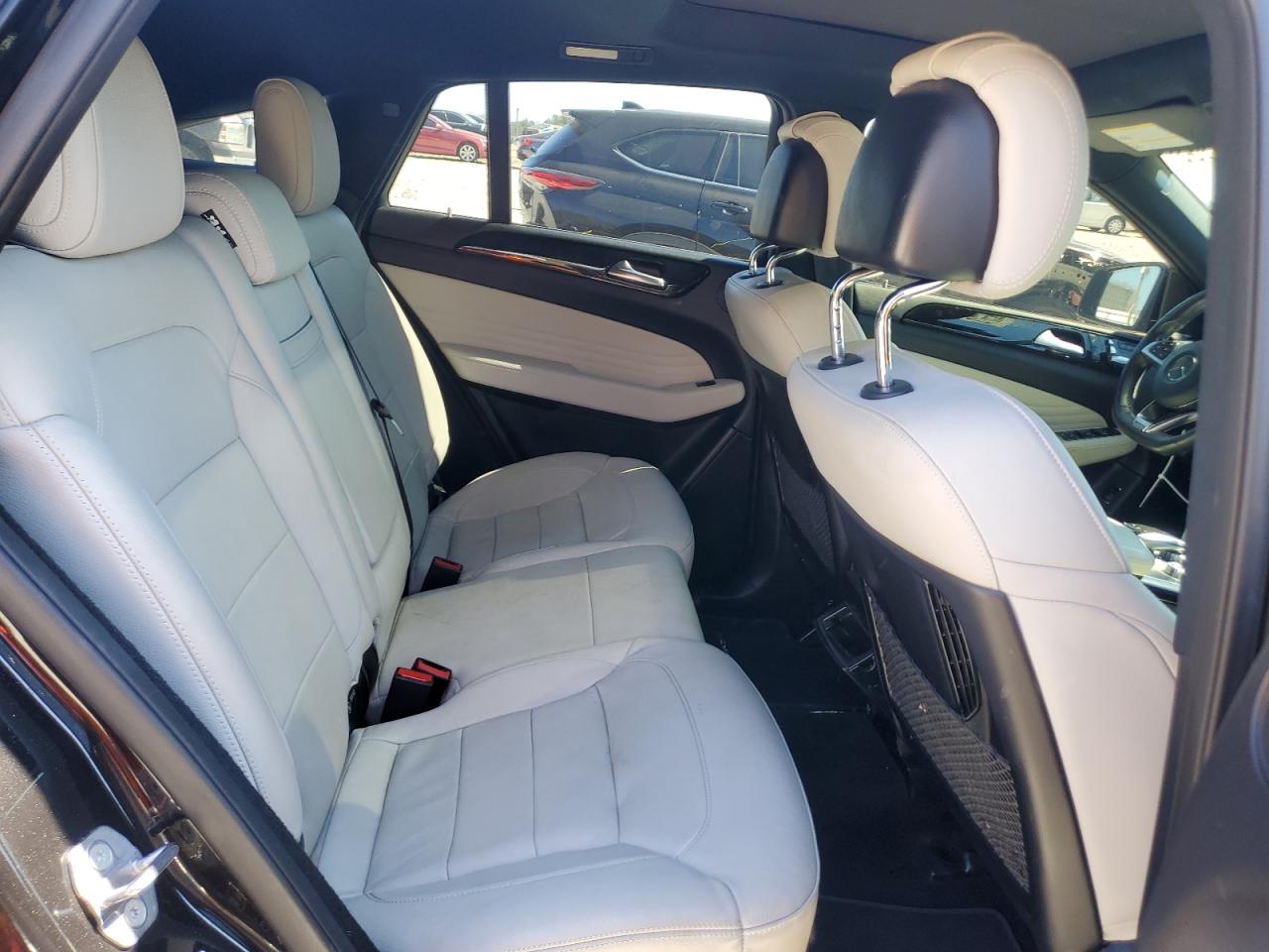 2019 Mercedes-Benz GLE - Image 11