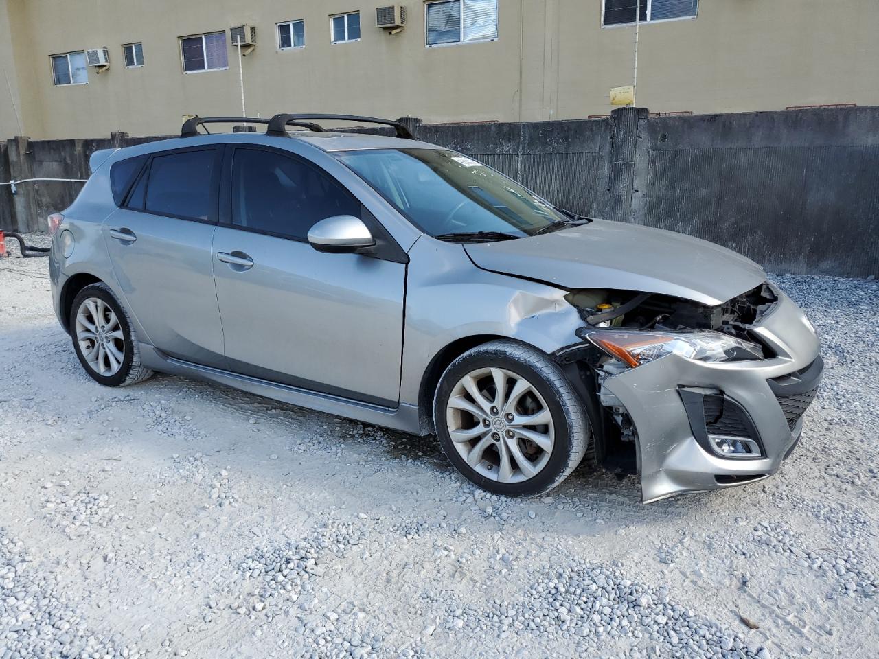2010 Mazda 3 - Image 4