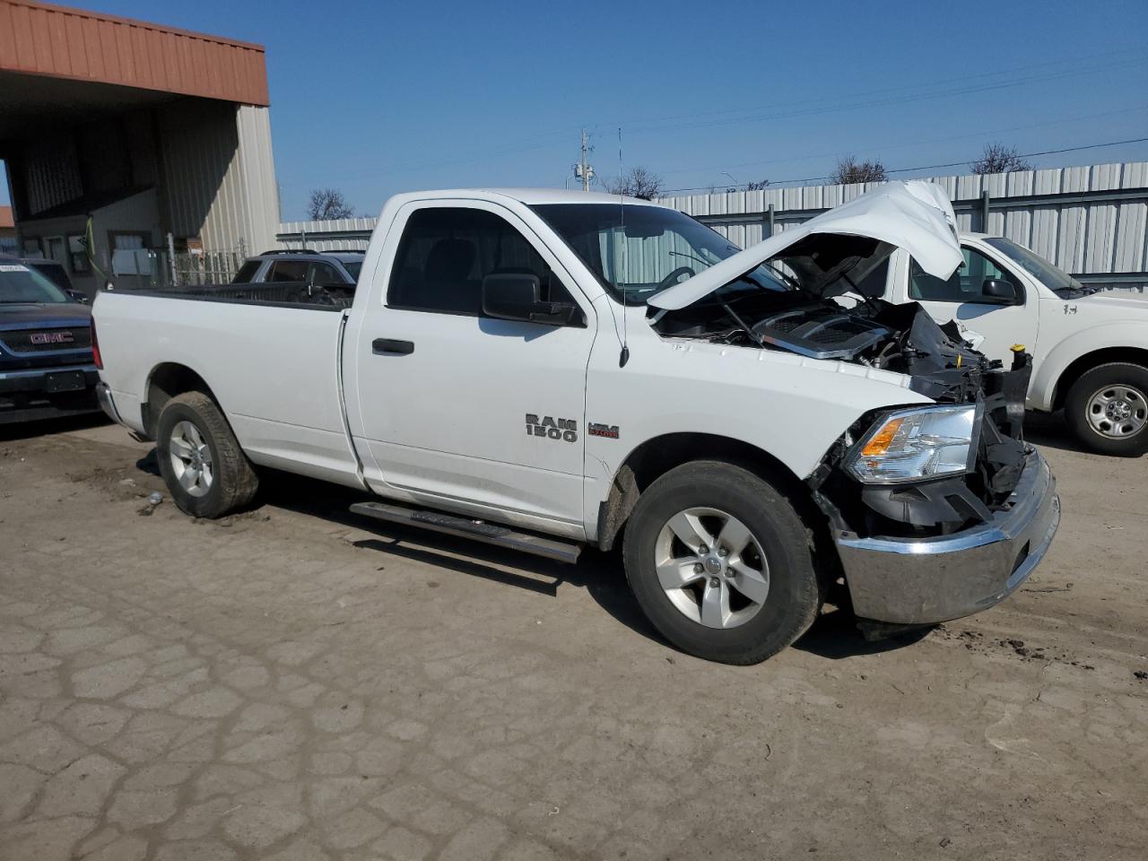 2017 RAM 1500 - Image 4