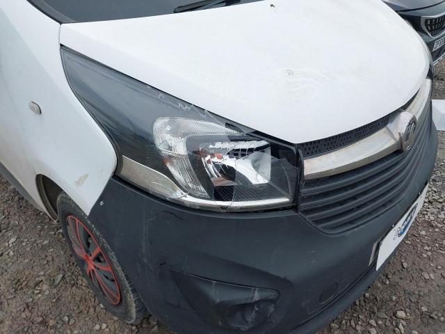 2015 VAUXHALL VIVARO 270