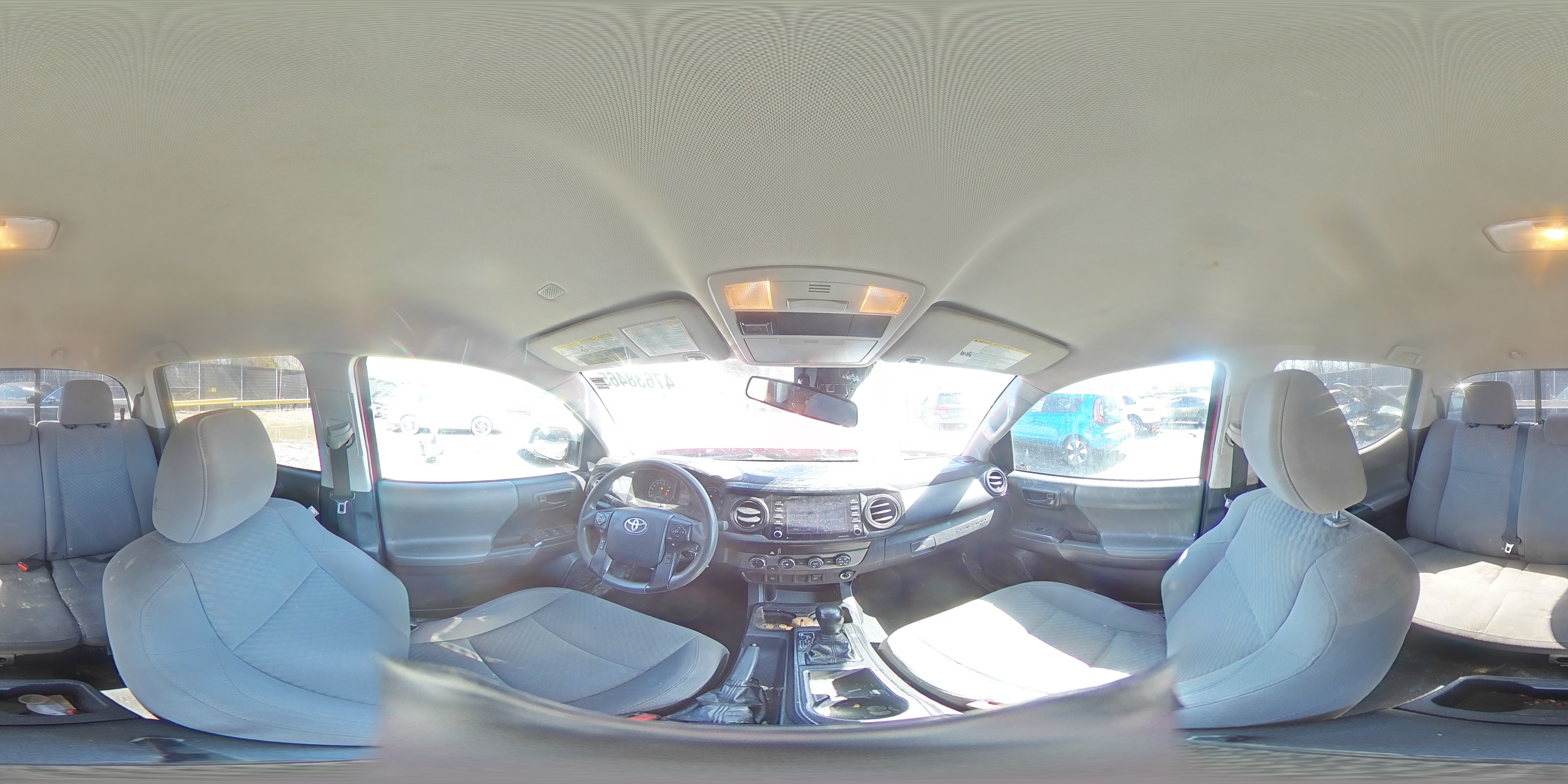 2020 Toyota Tacoma - Image 12