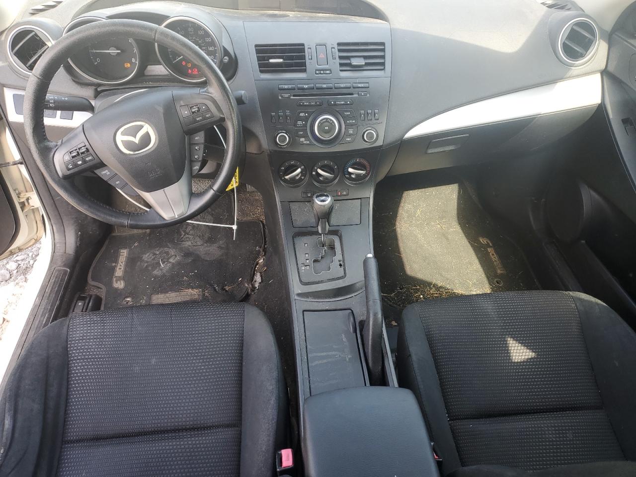 2012 Mazda 3 - Image 8