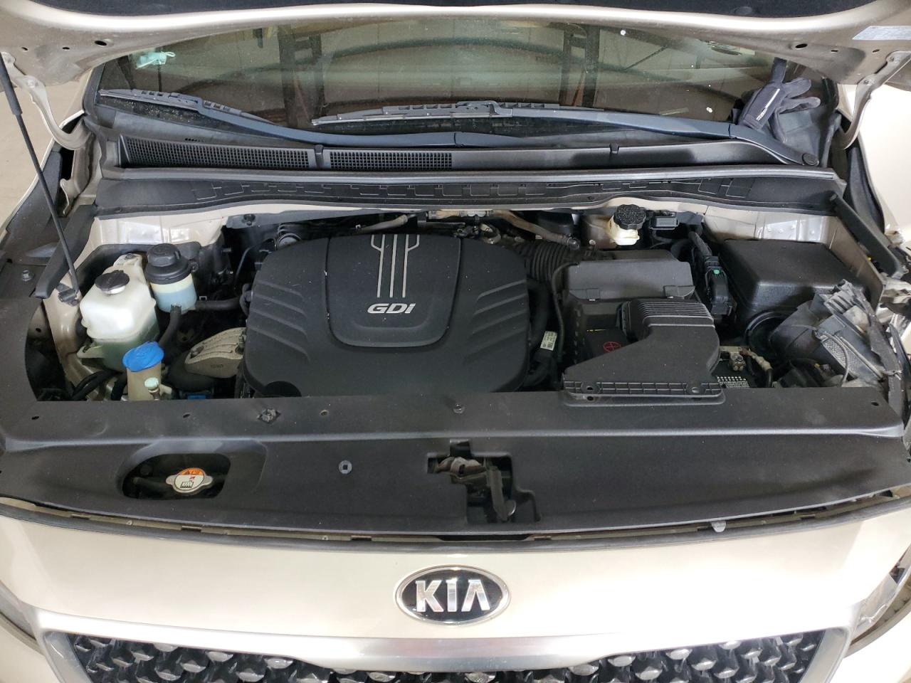 2016 Kia Sedona - Image 14