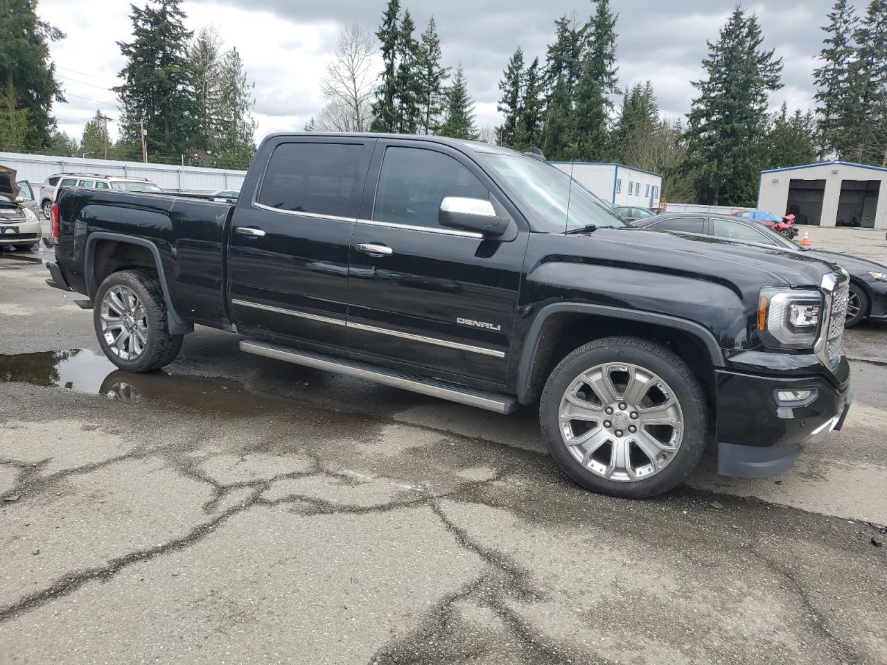 2017 GMC Sierra - Image 4
