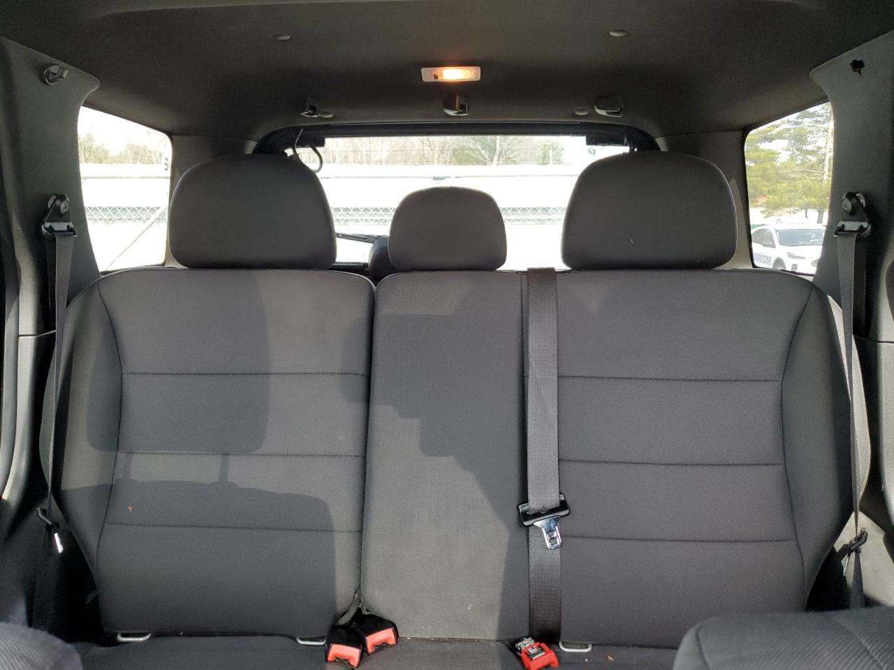 2010 Ford Escape - Image 10