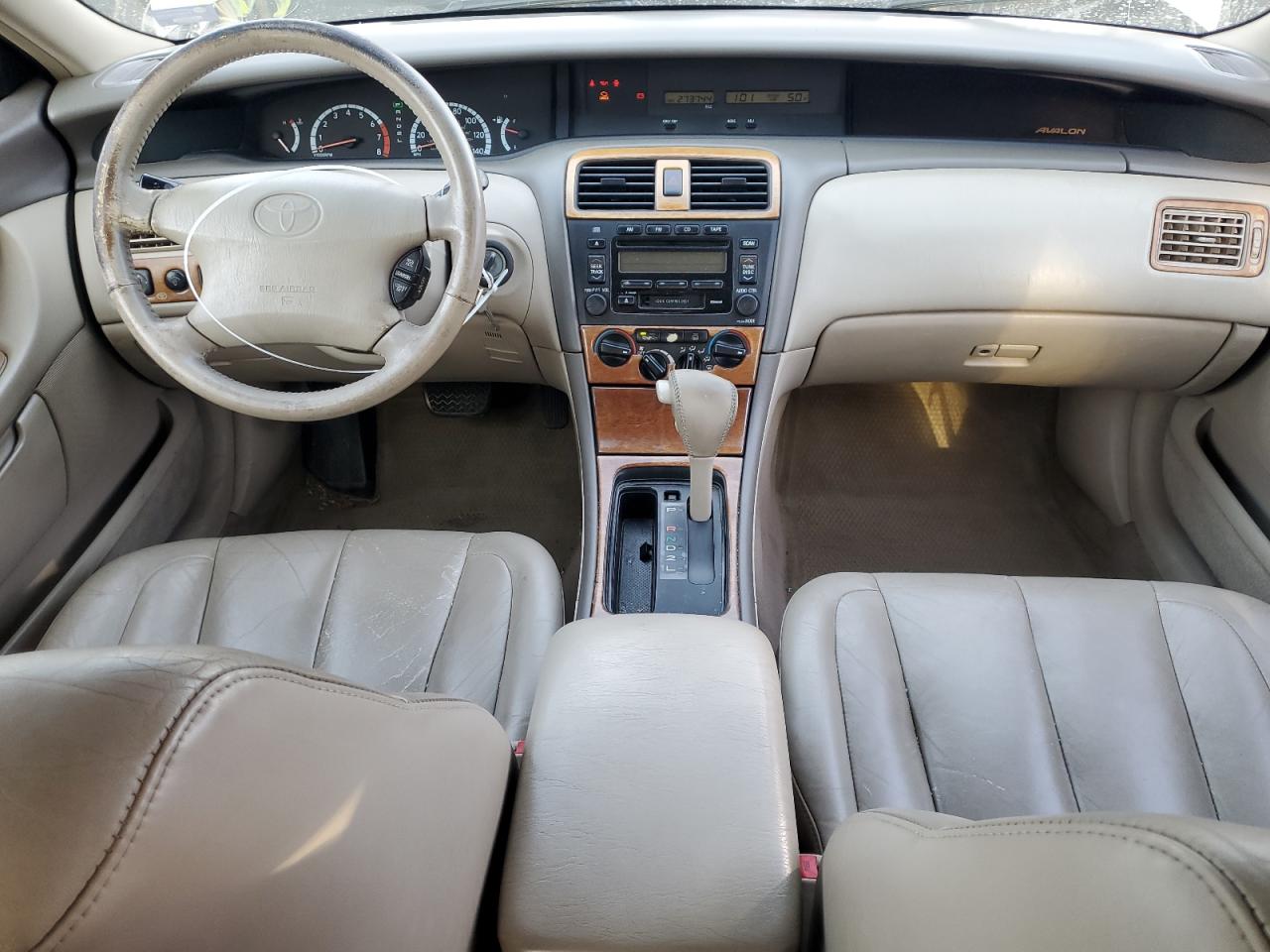 2000 Toyota Avalon - Image 8
