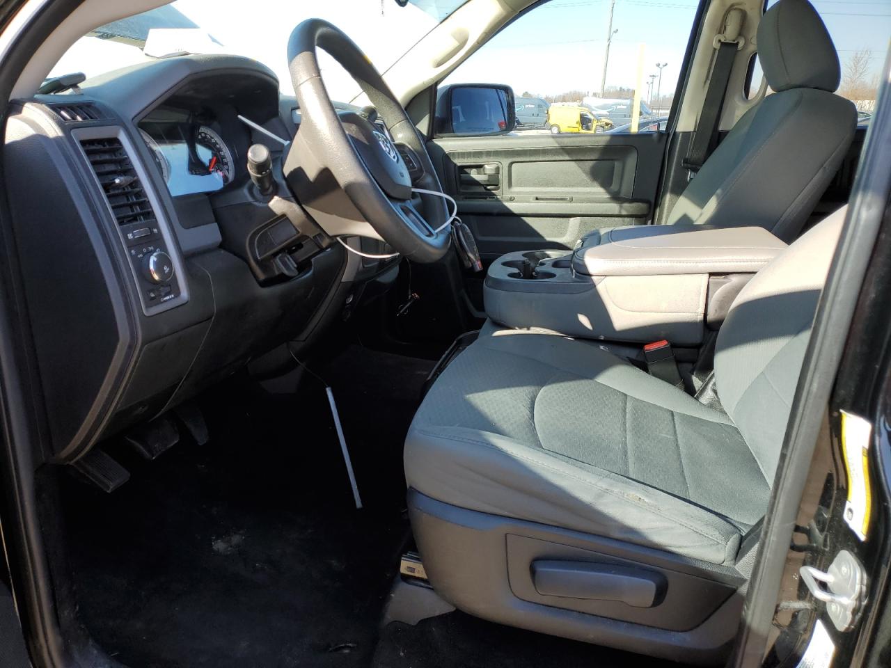 2014 RAM 1500 - Image 7