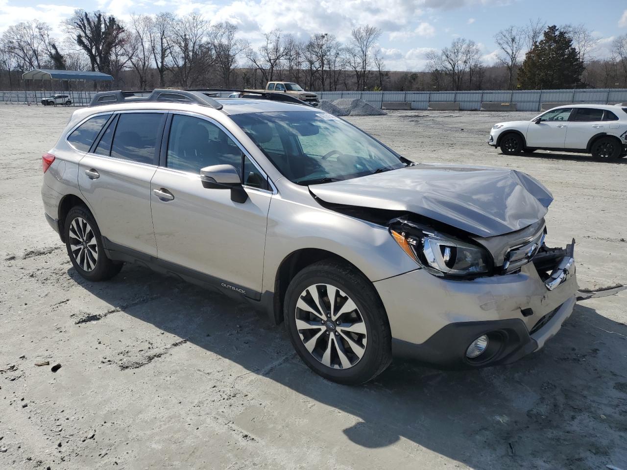 2015 Subaru Outback - Image 4