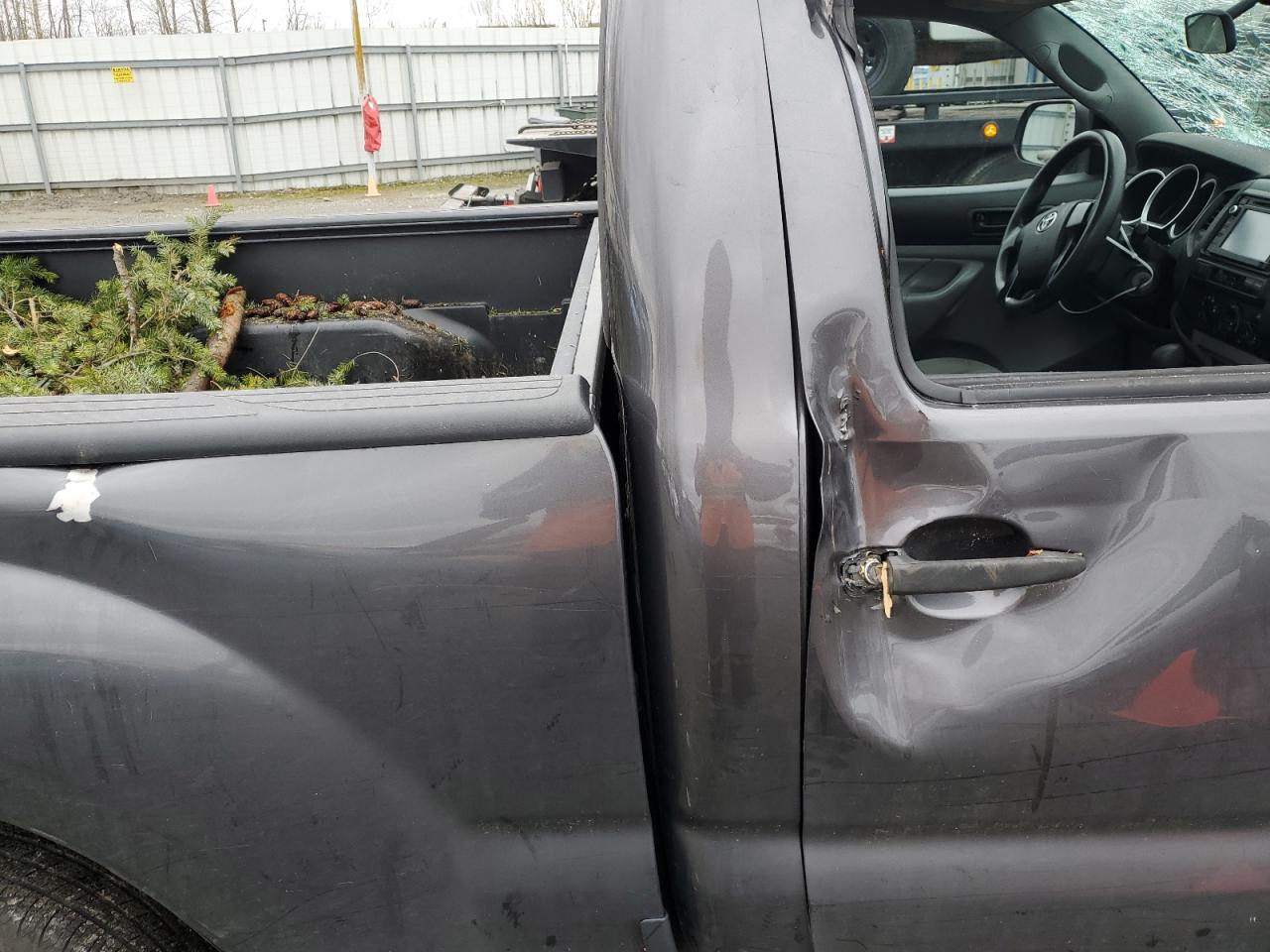 2014 Toyota Tacoma - Image 10