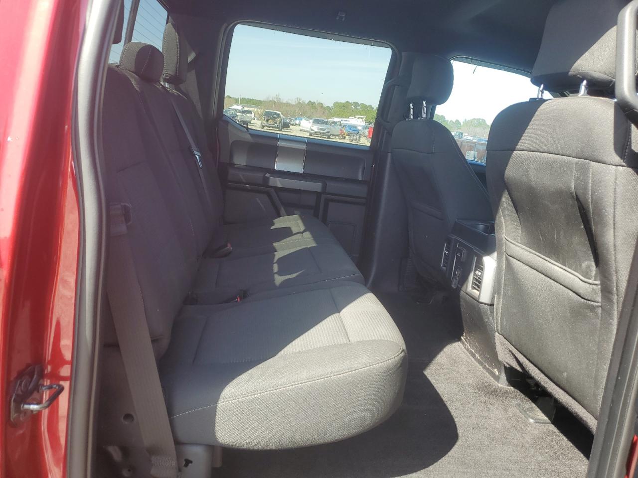 2015 Ford F-150 - Image 10