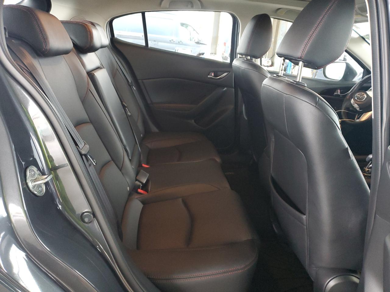 2016 Mazda 3 - Image 10