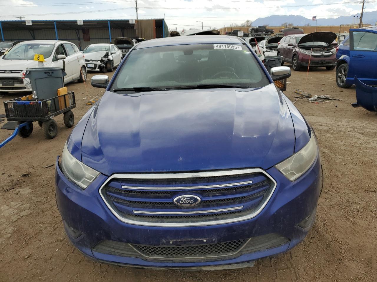 2015 Ford Taurus - Image 5