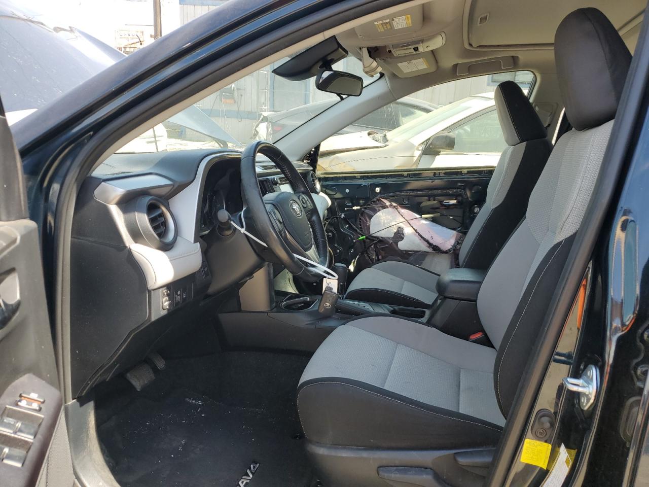 2018 Toyota RAV 4 - Image 7