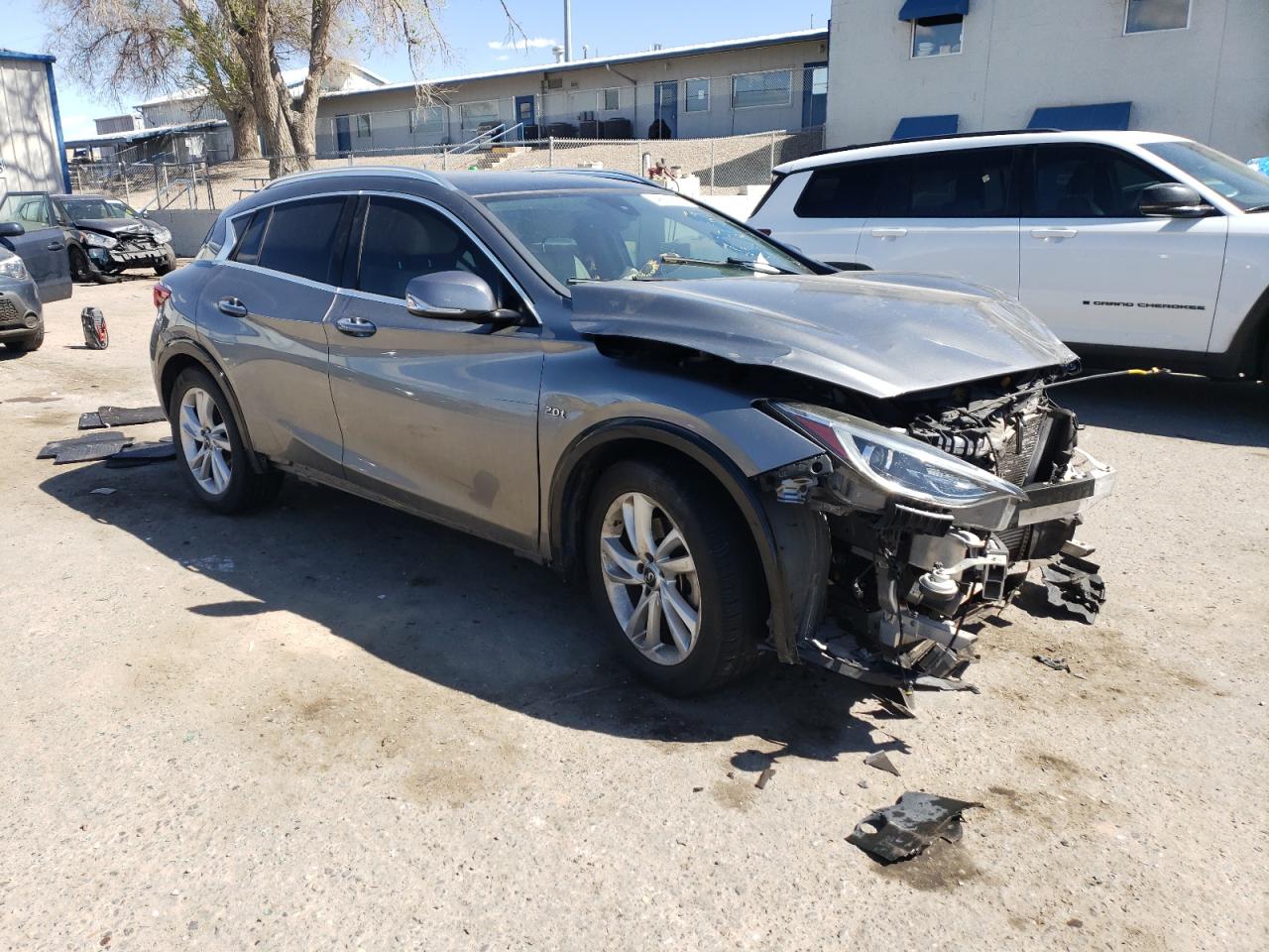 2017 Infiniti QX30 - Image 4