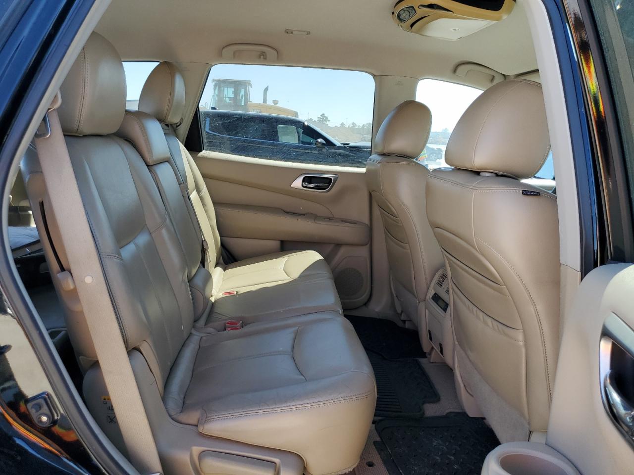 2013 Nissan Pathfinder - Image 11