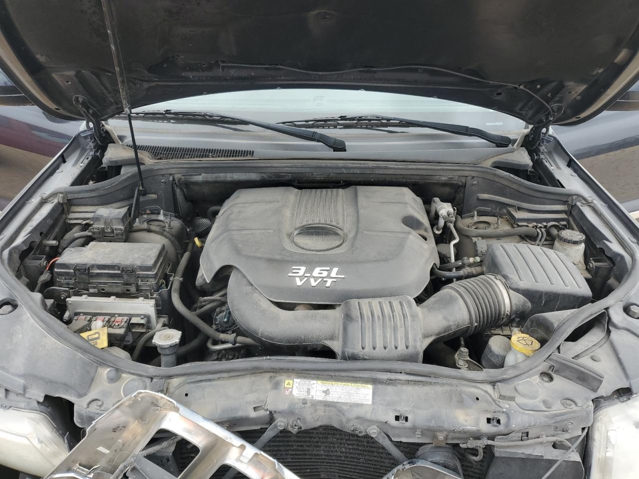 2013 Jeep Grand Cherokee - Image 12