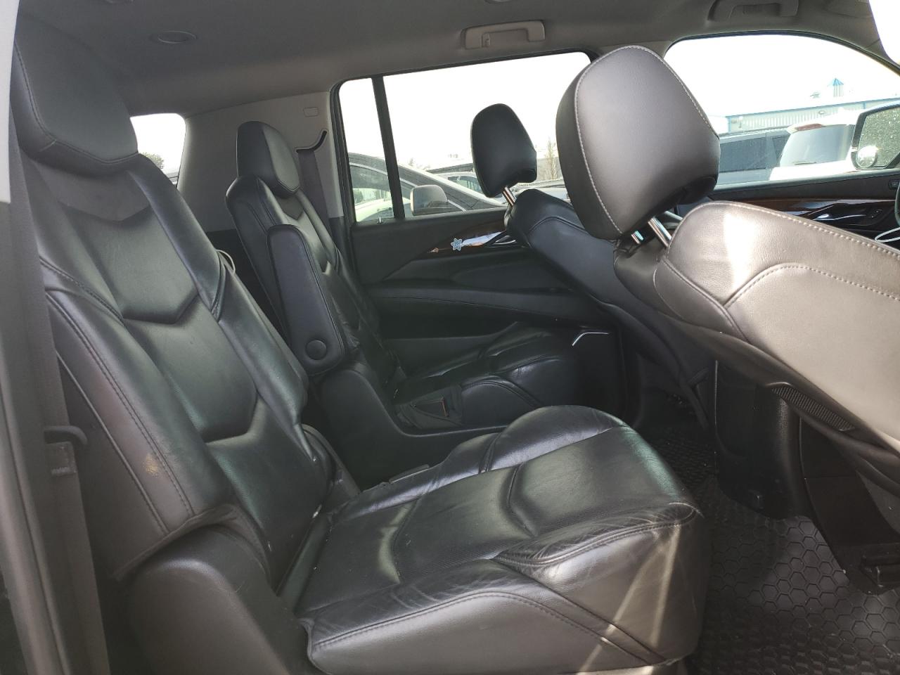 2018 Cadillac Escalade - Image 11