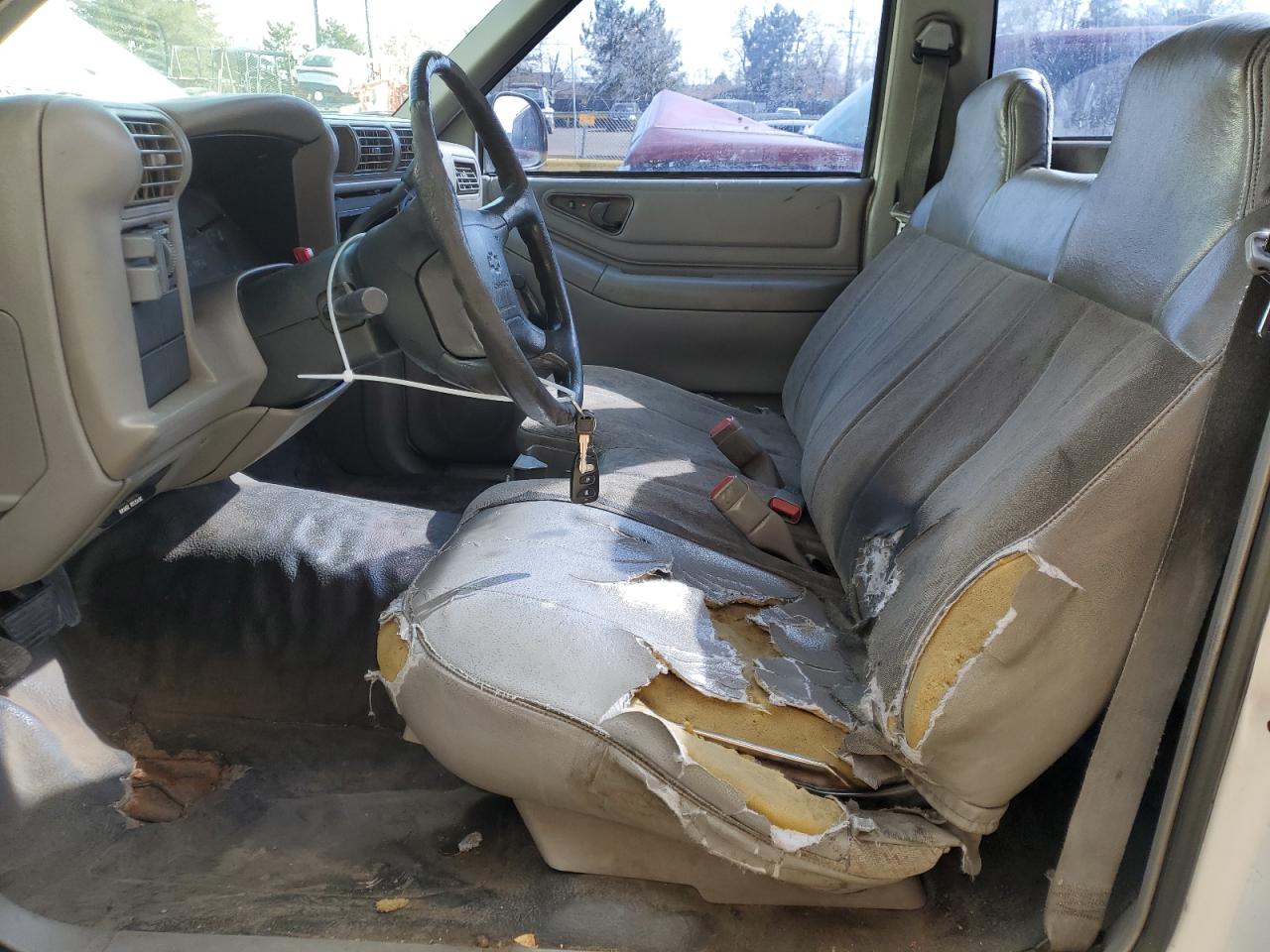 1997 Chevrolet S-10 Pickup - Image 7