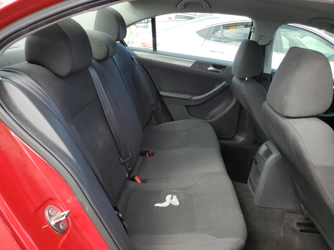 2015 Volkswagen Jetta - Image 10