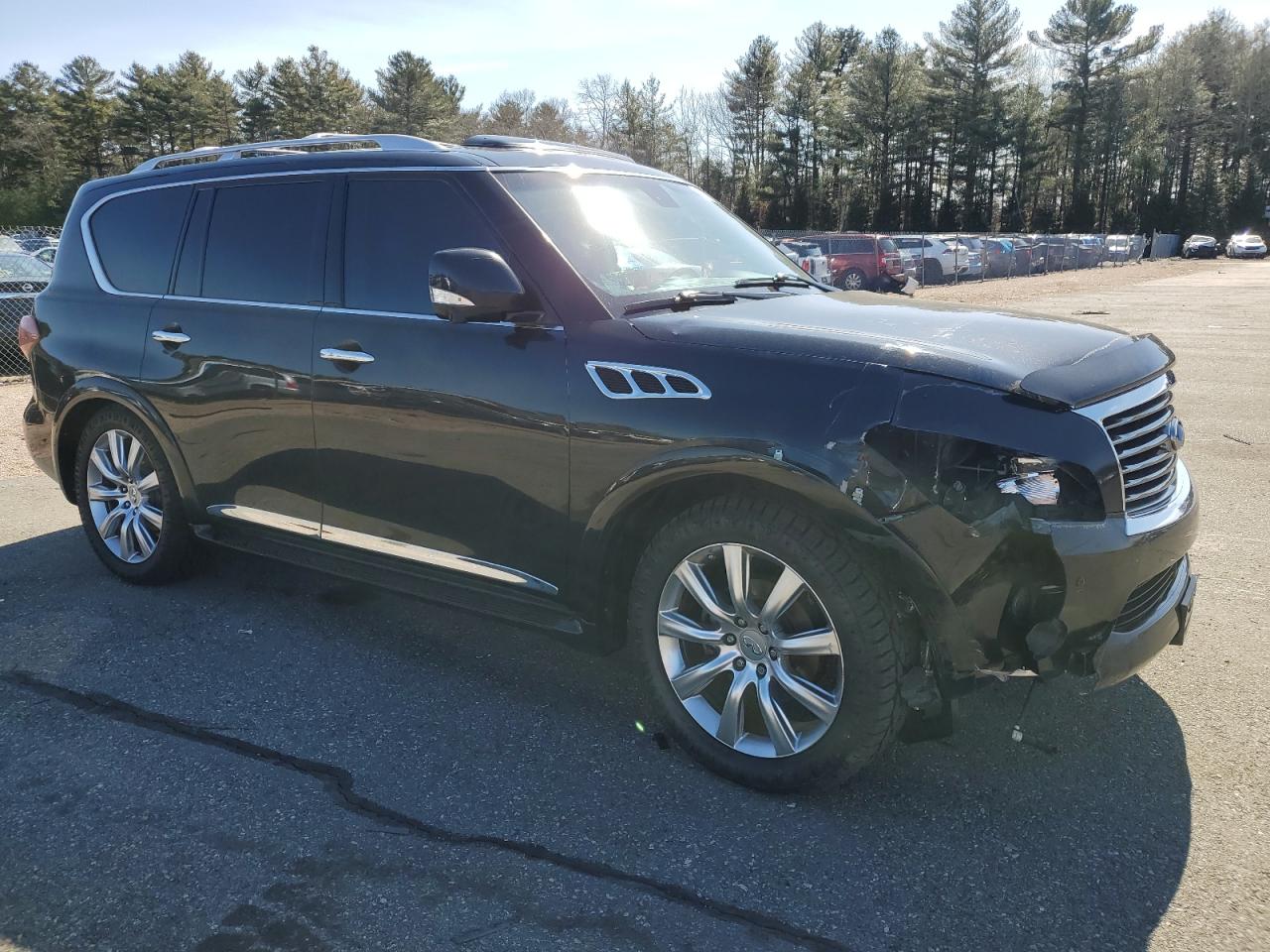 2011 Infiniti QX56 - Image 4