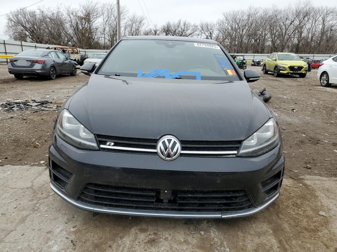 2017 Volkswagen Golf - Image 5