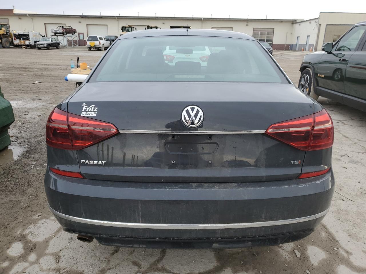 2017 Volkswagen Passat - Image 6