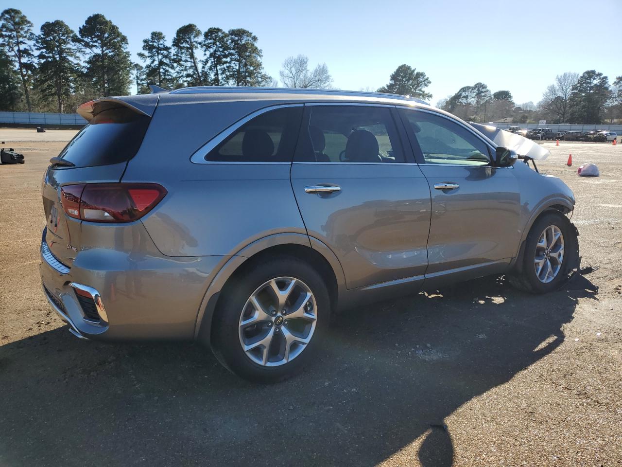 2019 Kia Sorento - Image 3