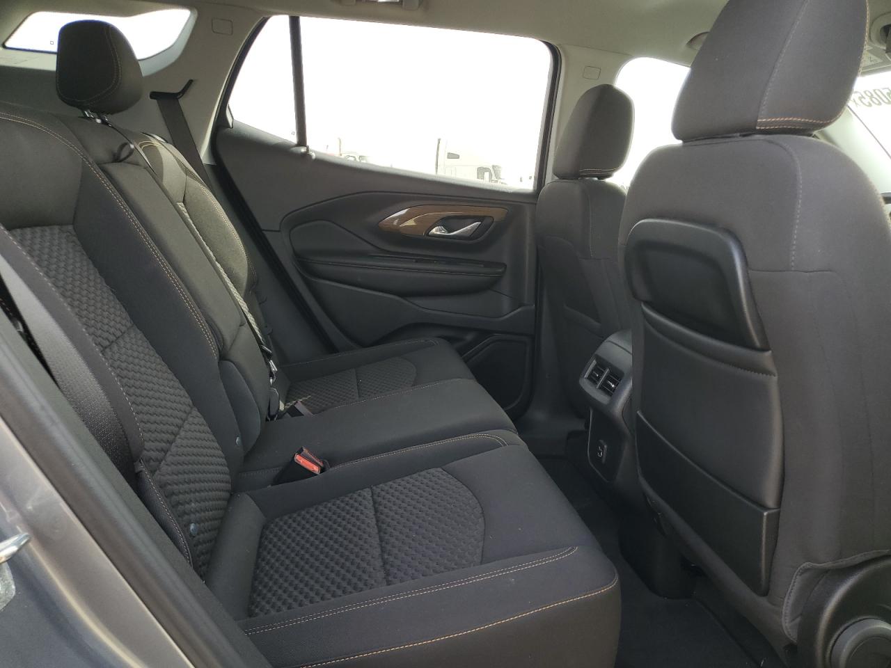 2021 GMC Terrain - Image 11