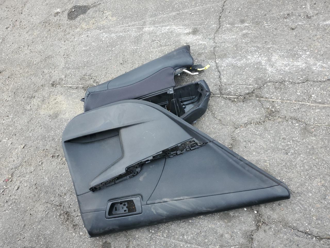 2012 Toyota Camry - Image 12