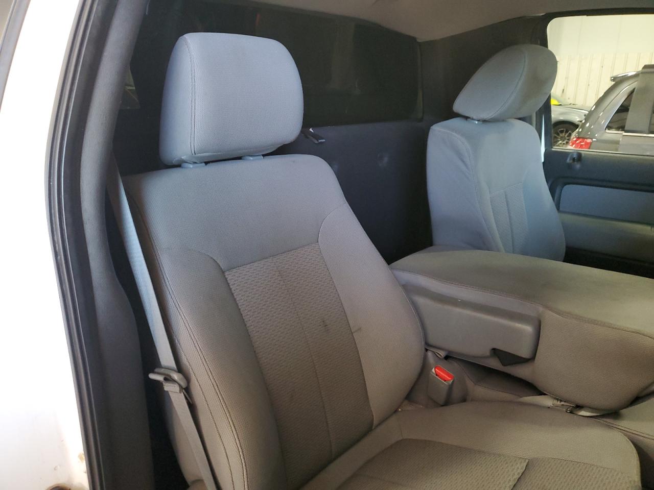 2012 Ford F-150 - Image 10