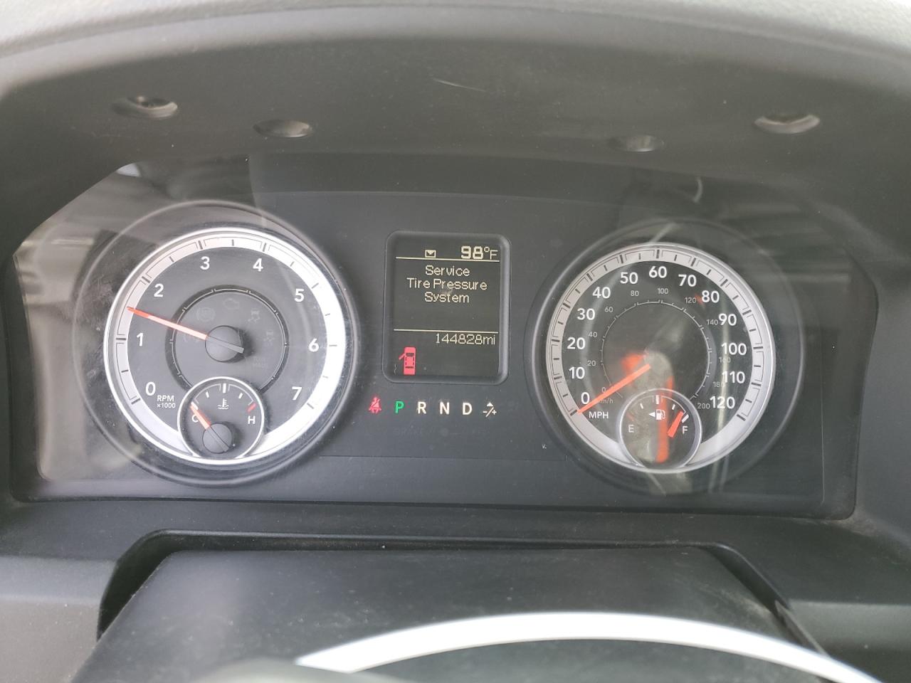 2013 RAM 1500 - Image 9