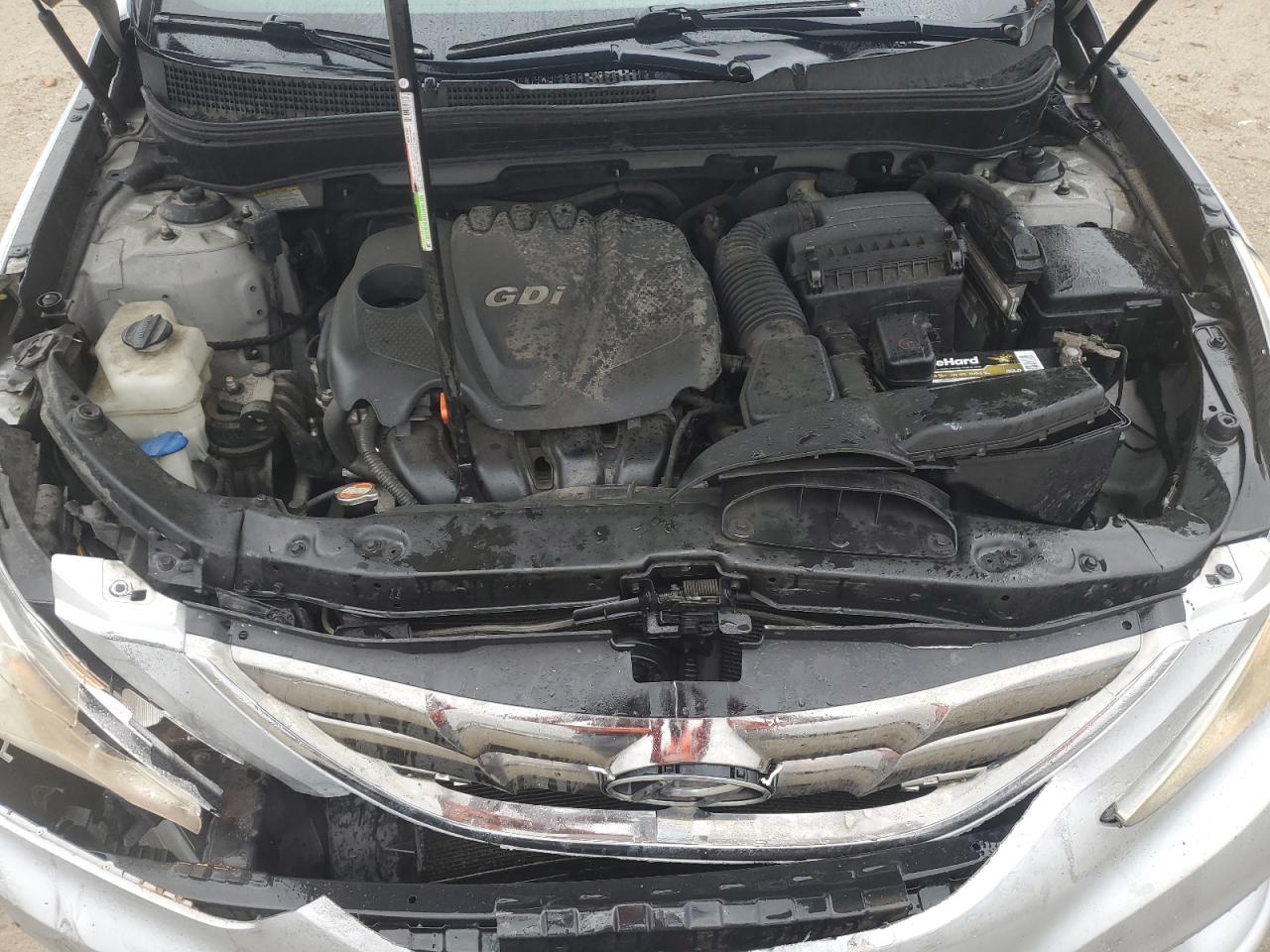 2011 Hyundai Sonata - Image 11