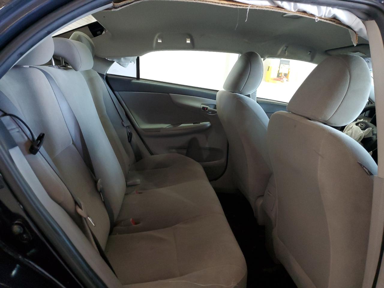 2012 Toyota Corolla - Image 11