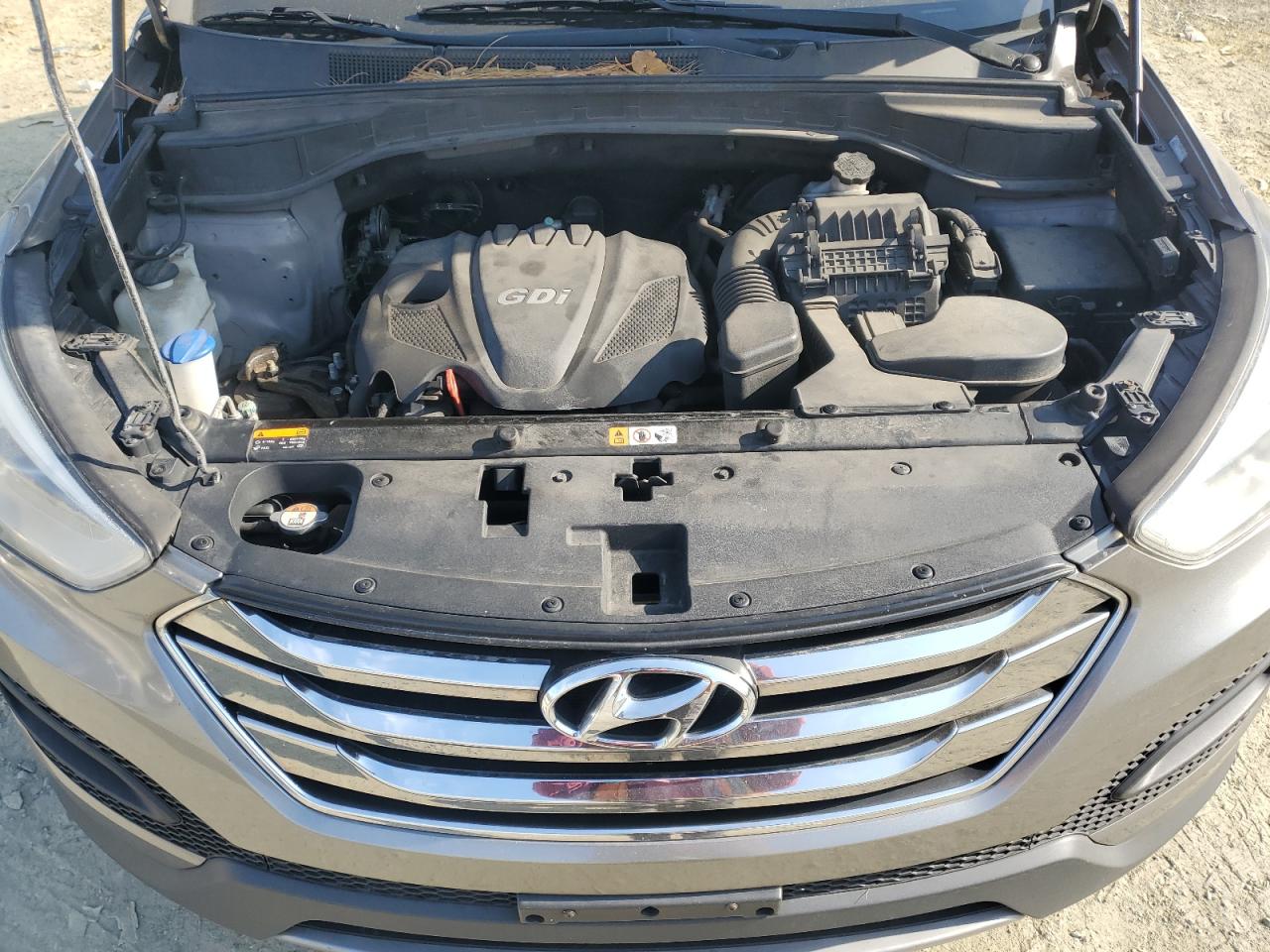 2013 Hyundai Santa Fe - Image 12
