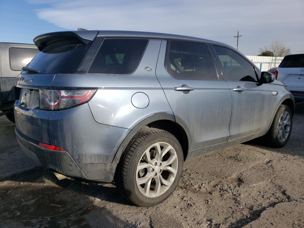 2019 Land Rover Discovery - Image 3