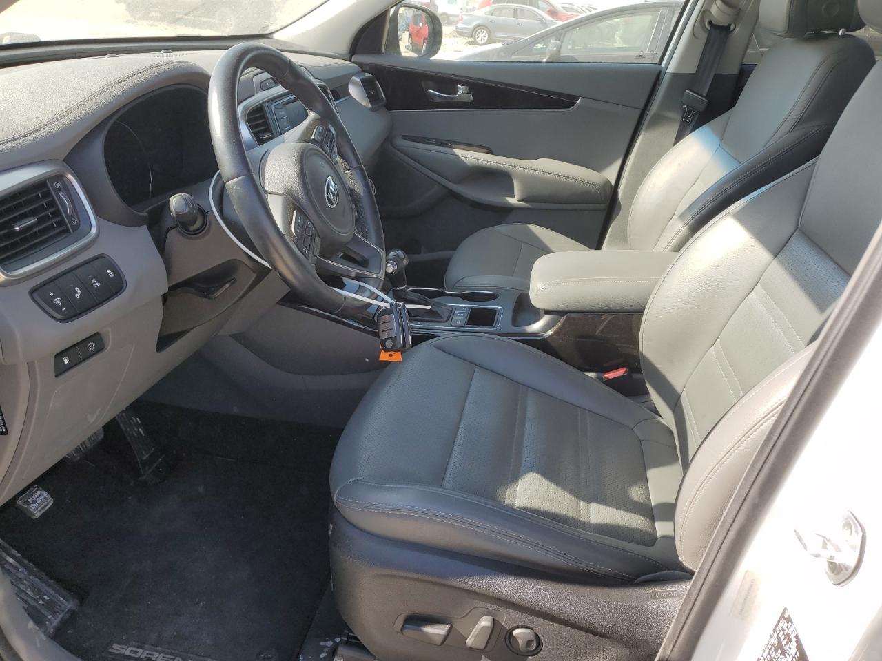 2016 Kia Sorento - Image 7