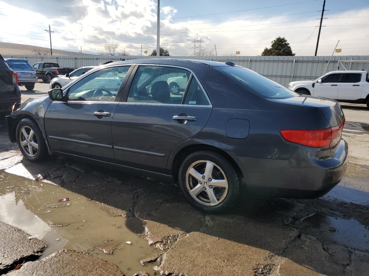 2005 Honda Accord - Image 2