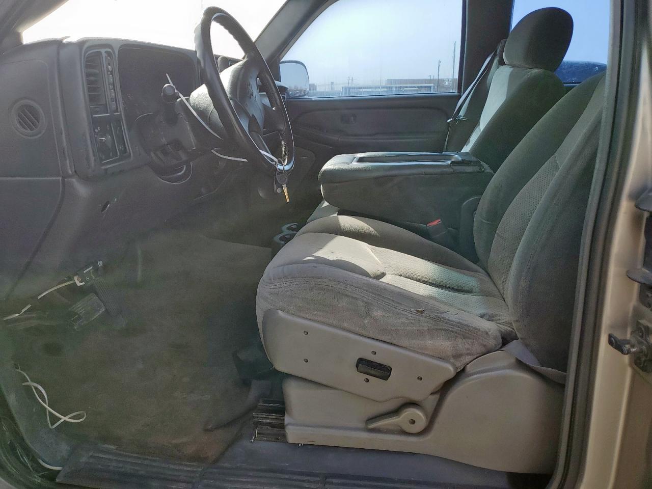 2003 Chevrolet Silverado - Image 7