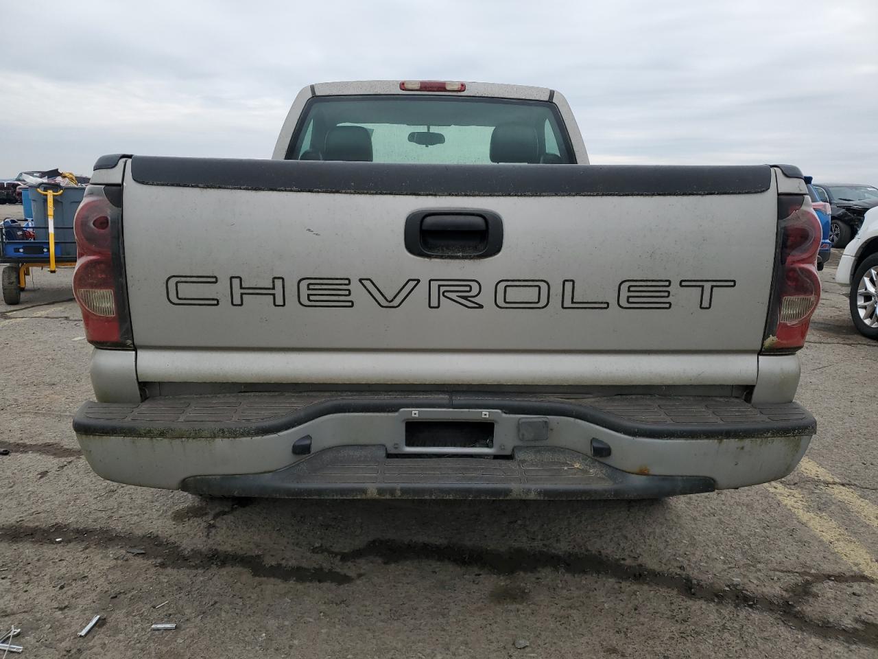 2005 Chevrolet Silverado - Image 6