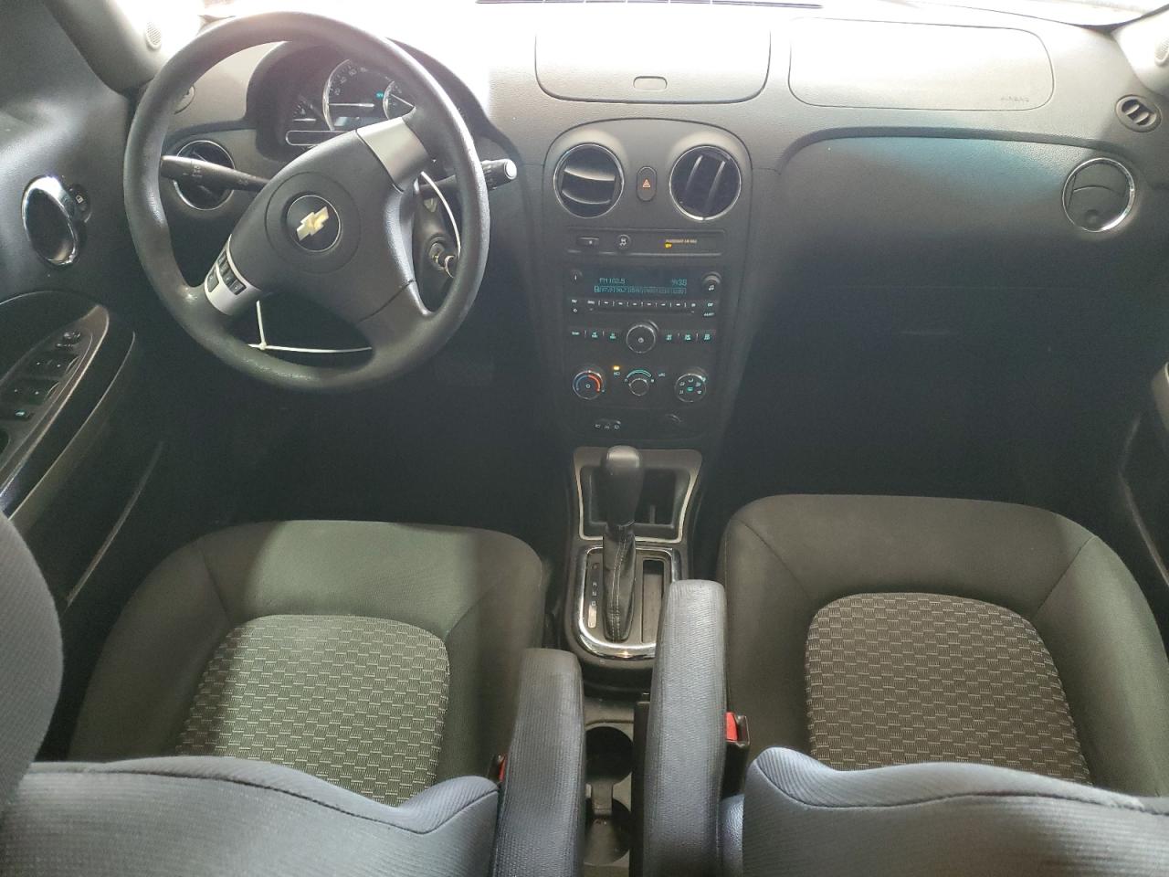 2011 Chevrolet HHR - Image 8