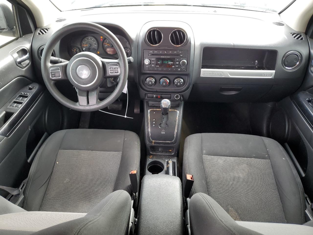 2016 Jeep Compass - Image 8