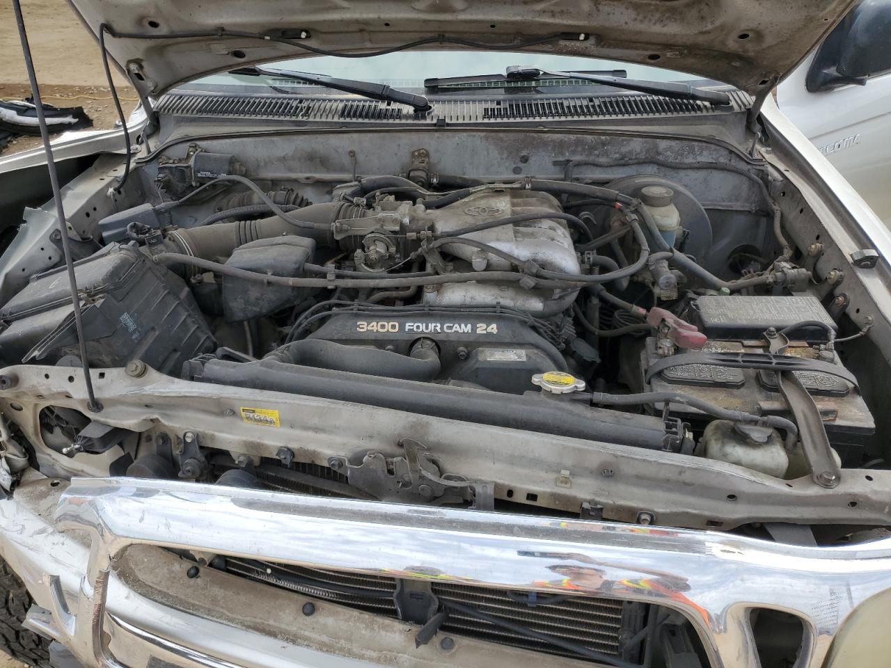 2002 Toyota Tacoma - Image 11