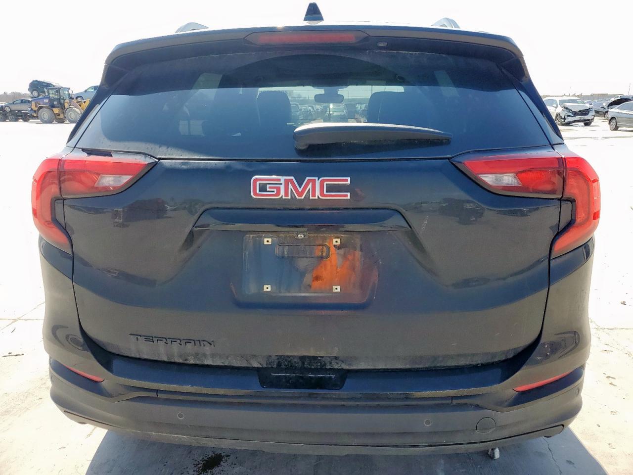 2020 GMC Terrain - Image 6