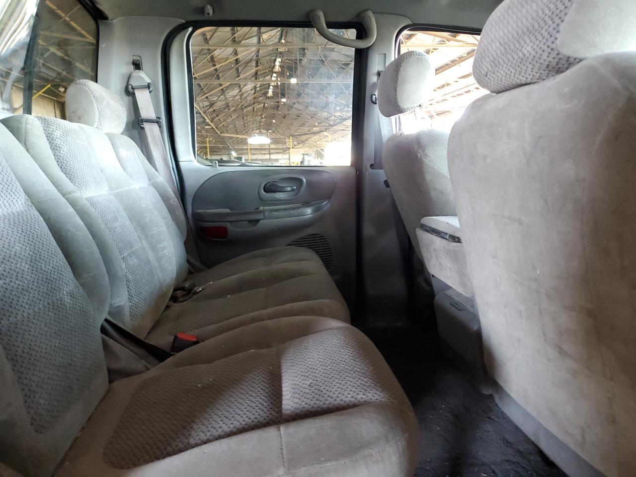 2001 Ford F-150 - Image 10