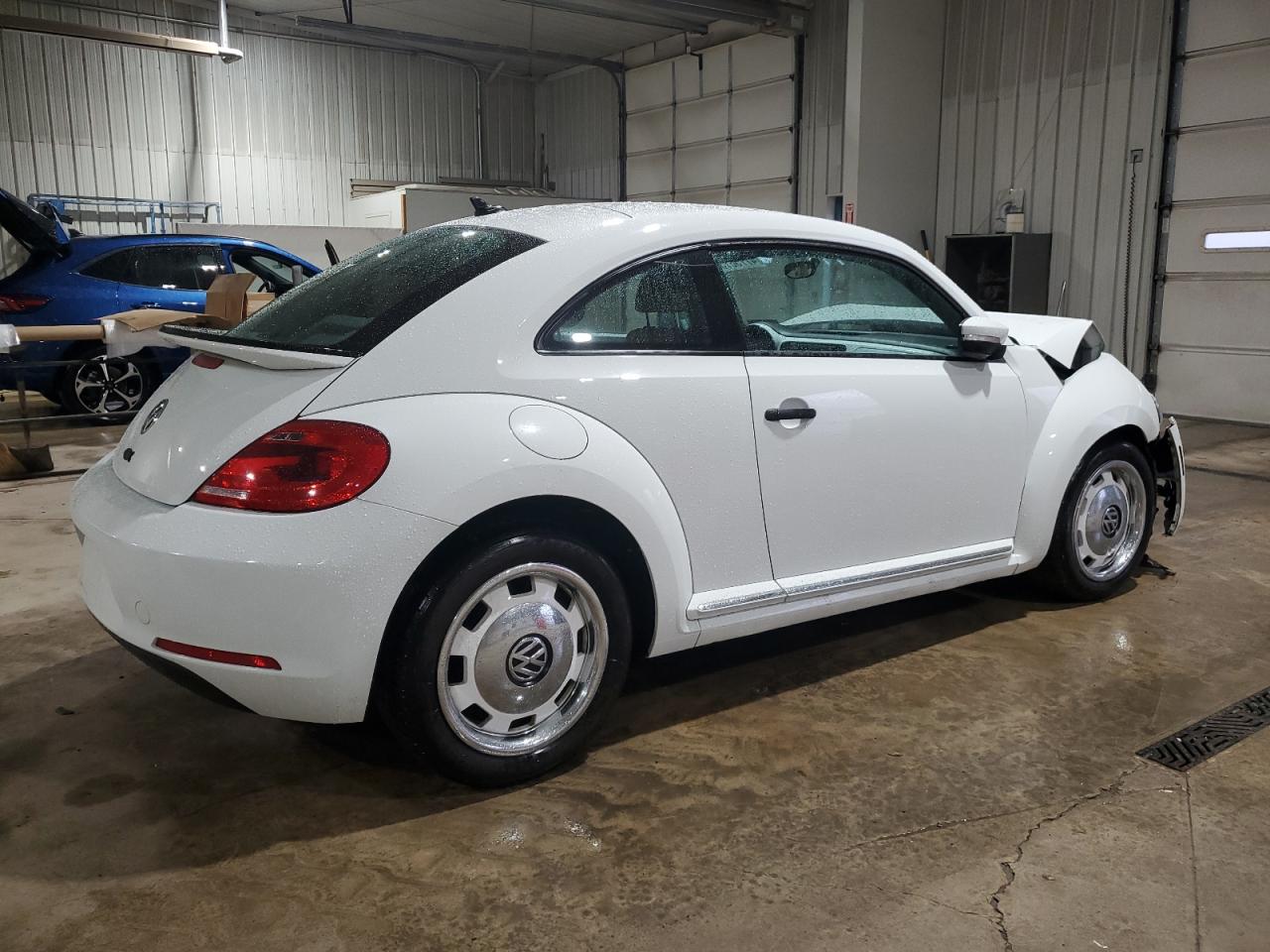 2015 Volkswagen Beetle - Image 3