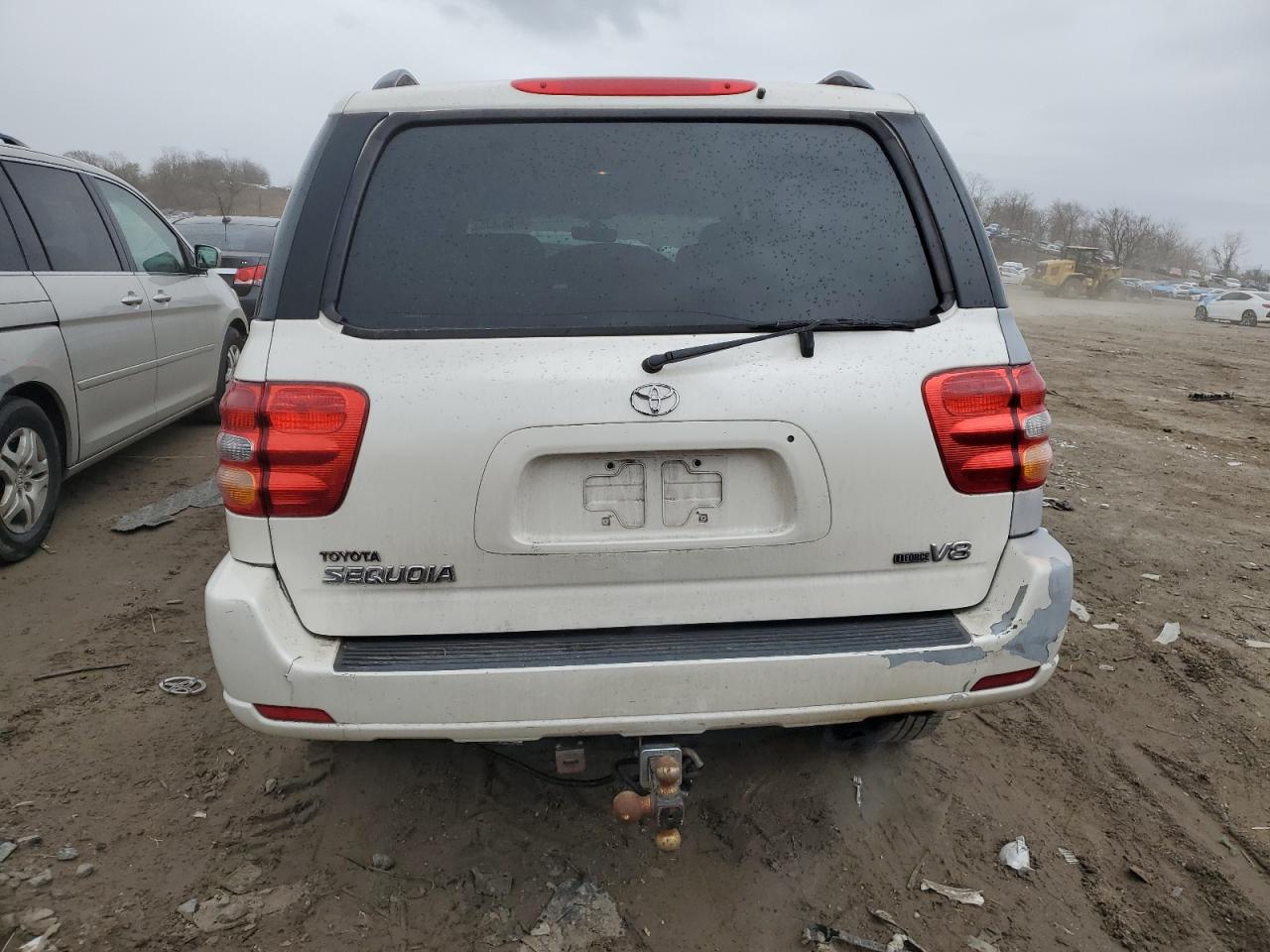 2002 Toyota Sequoia - Image 6