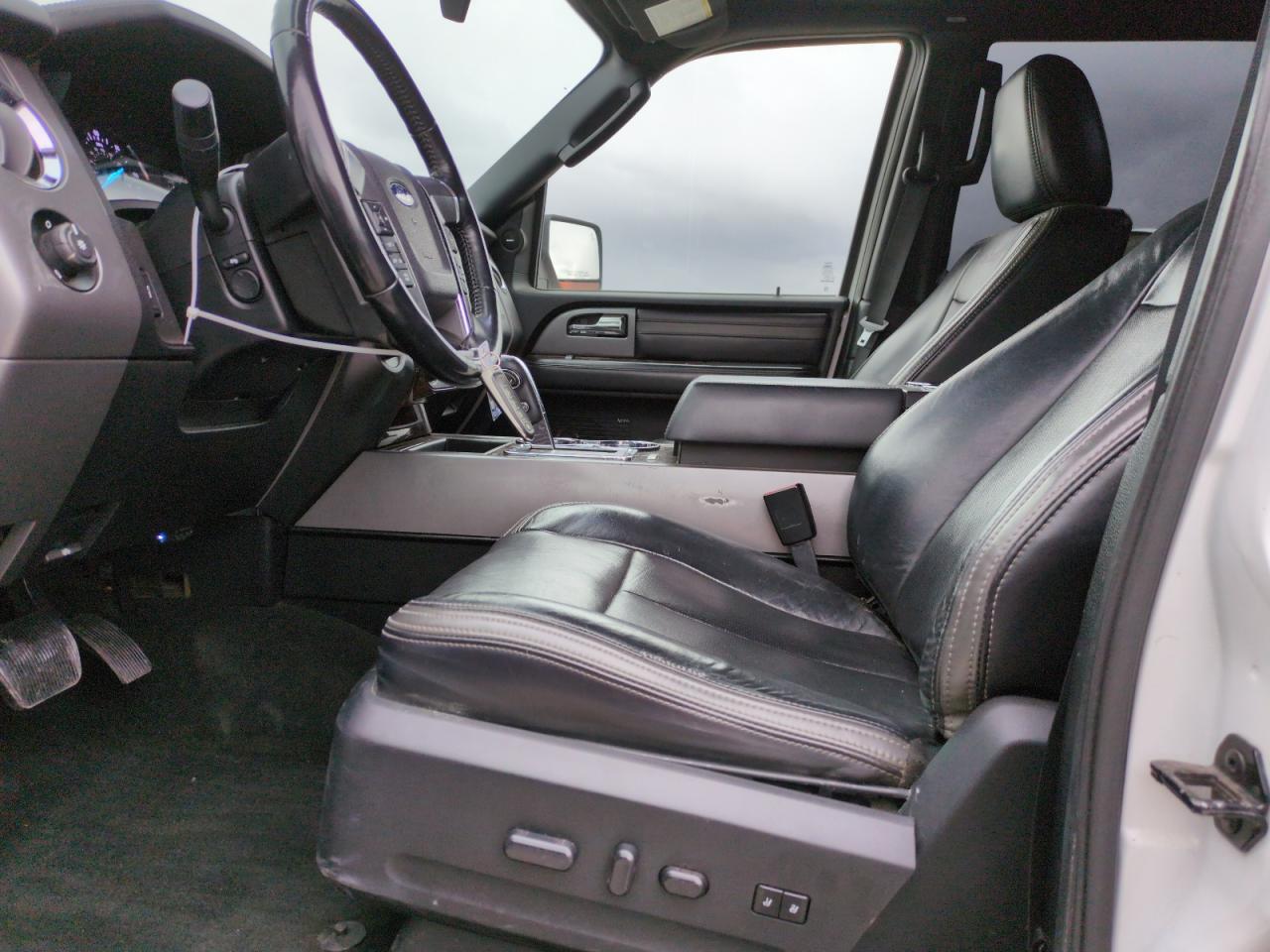 2016 Ford Expedition - Image 7