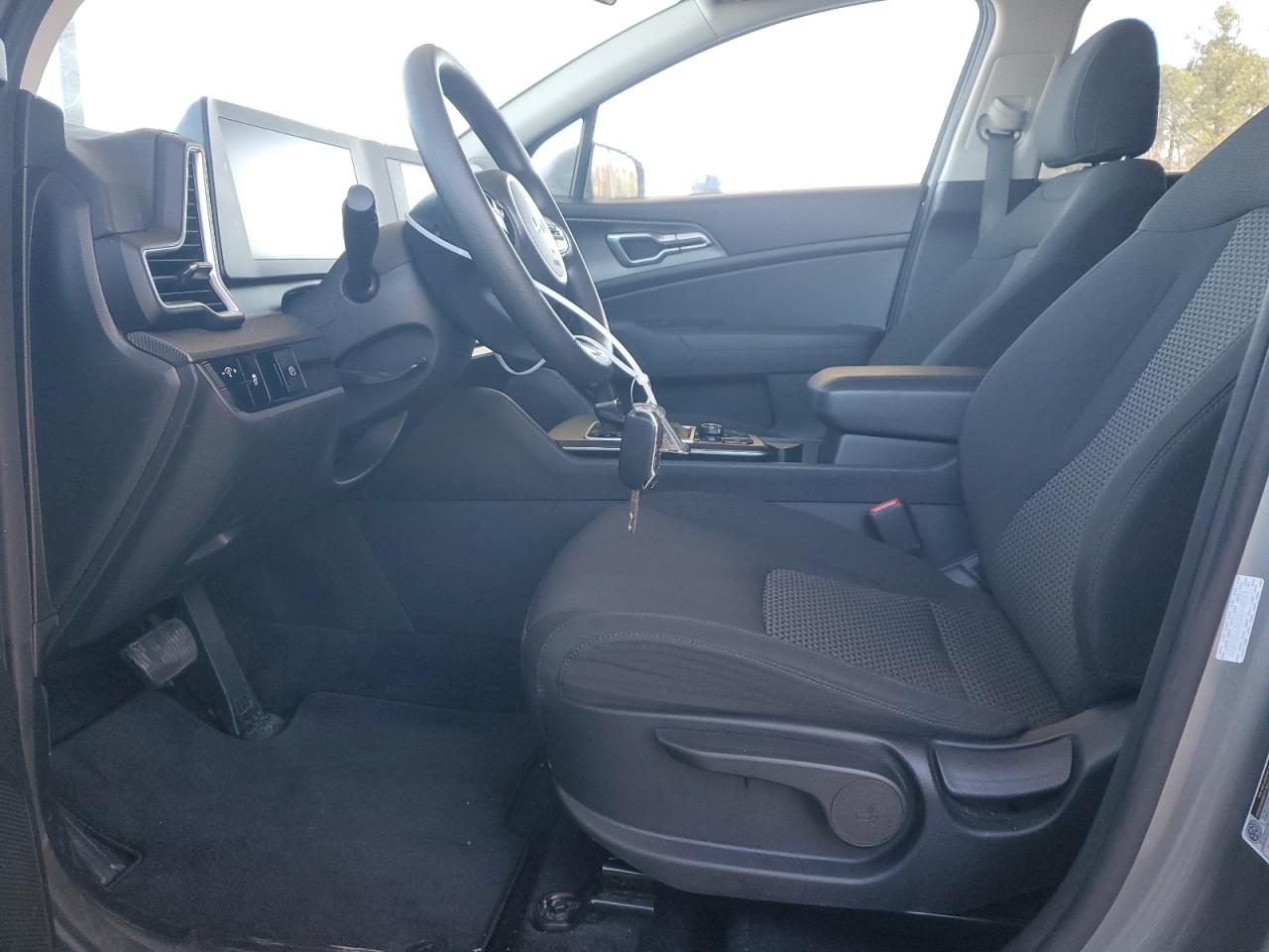 2024 Kia Sportage - Image 7