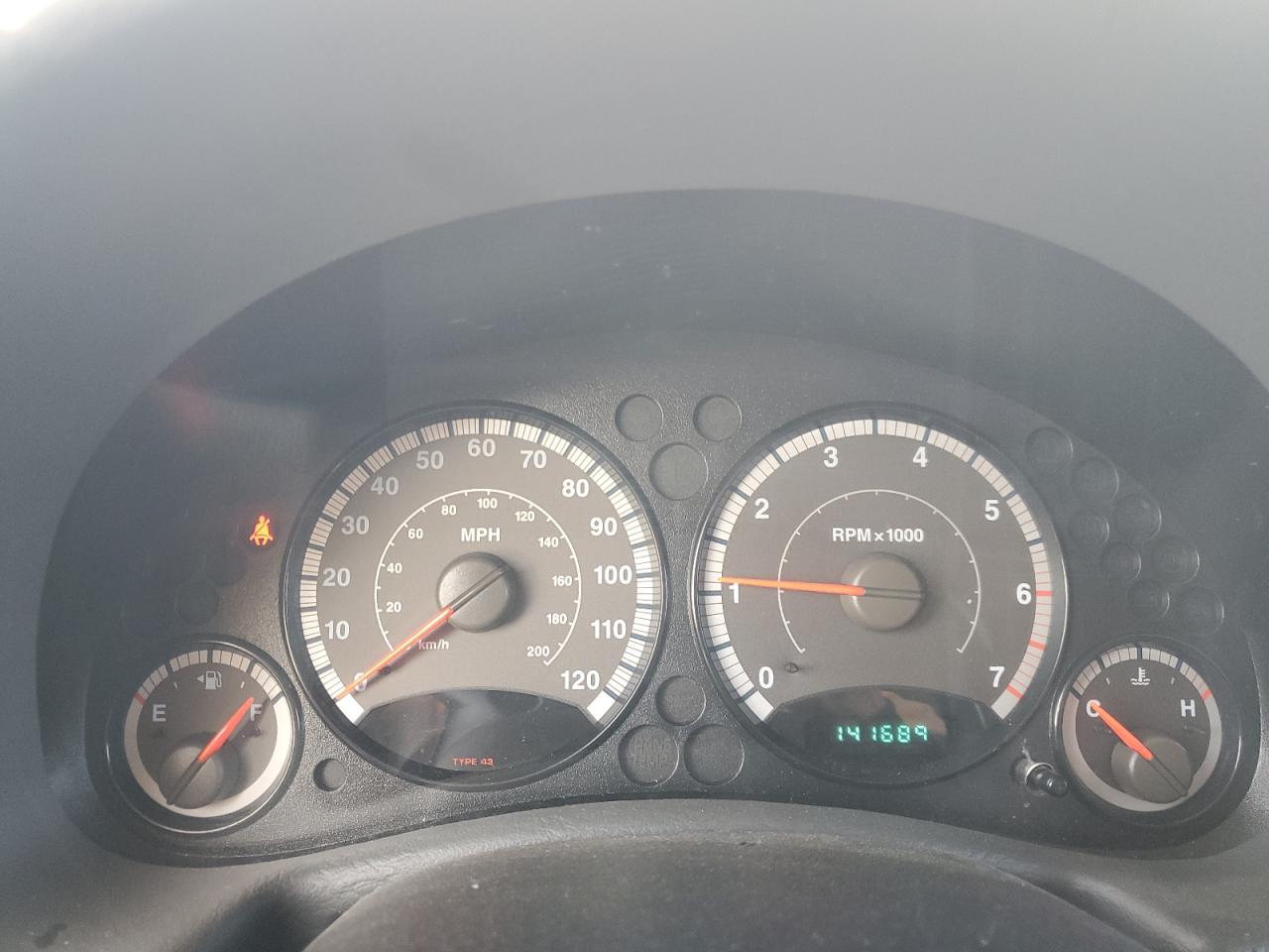 2005 Jeep Liberty (North America) - Image 9