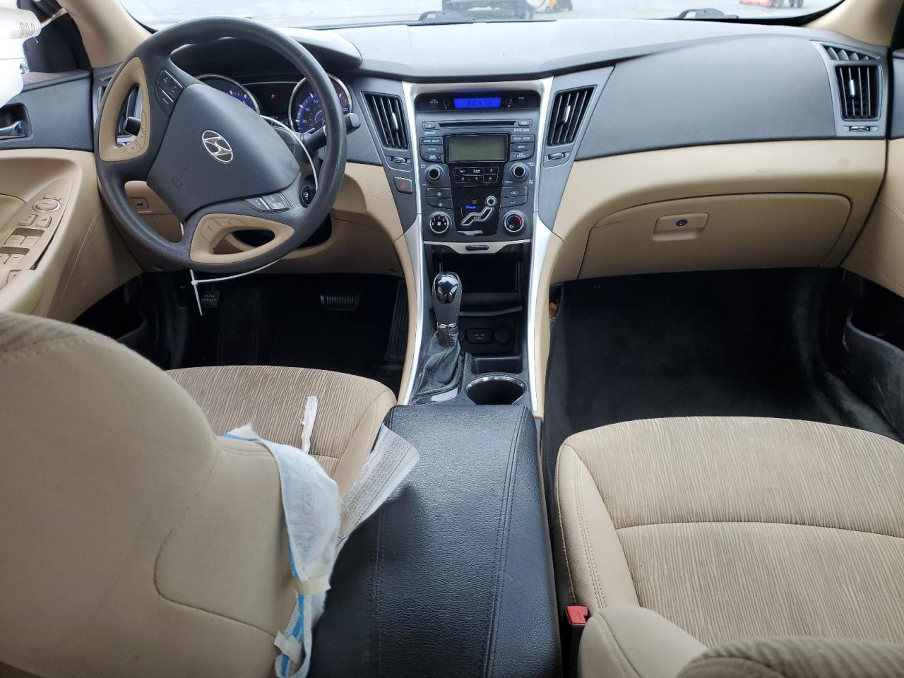 2012 Hyundai Sonata - Image 8